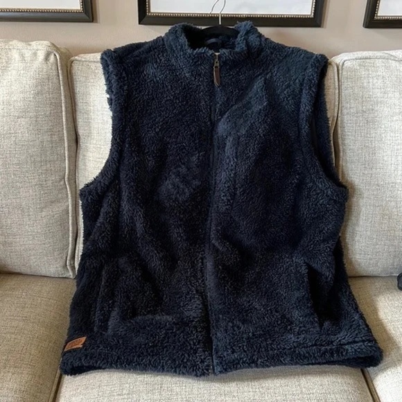 MOONSHINE SPIRIT • Men’s Navy Blue Kern Valley Fur Zip-Front Fleece Vest - Picture 7 of 7